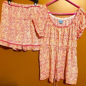 Amanda Page womens summer plus size 3x summer pajamas. 2 pc top and bottoms.